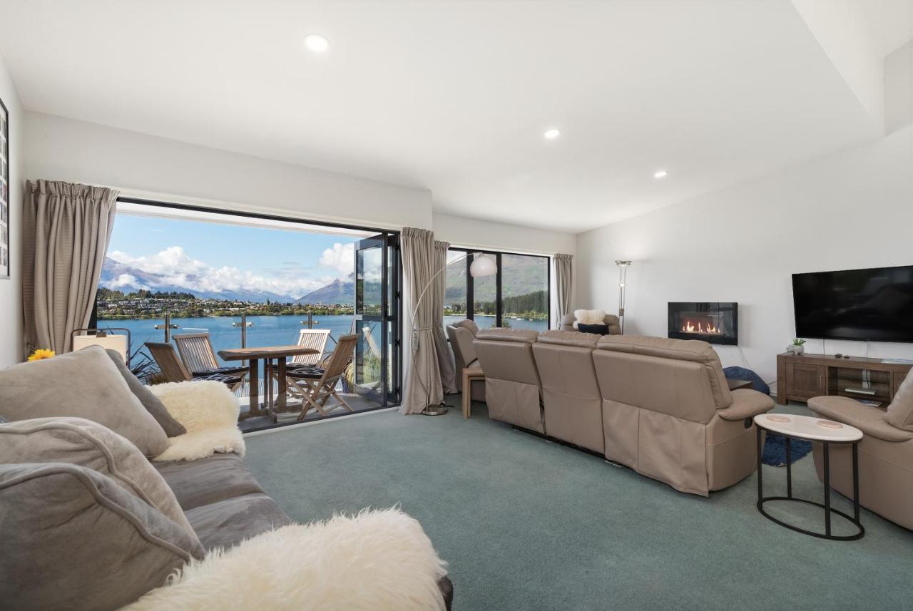 Exciting Queenstown Exterior photo