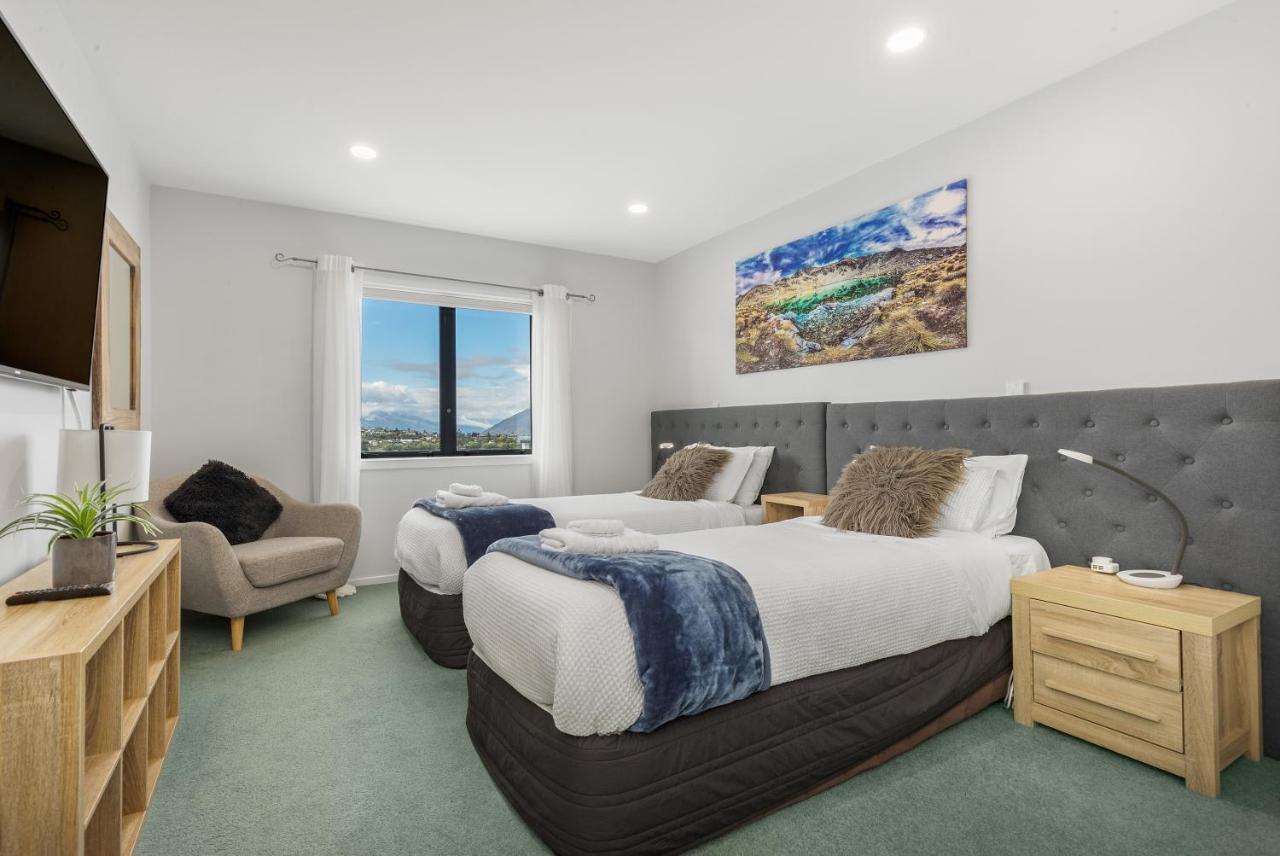 Exciting Queenstown Exterior photo