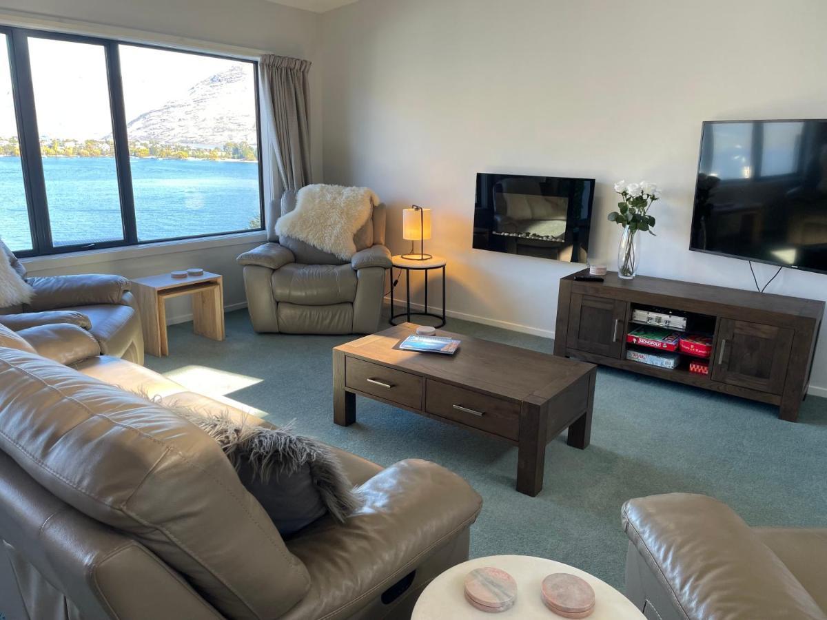 Exciting Queenstown Exterior photo